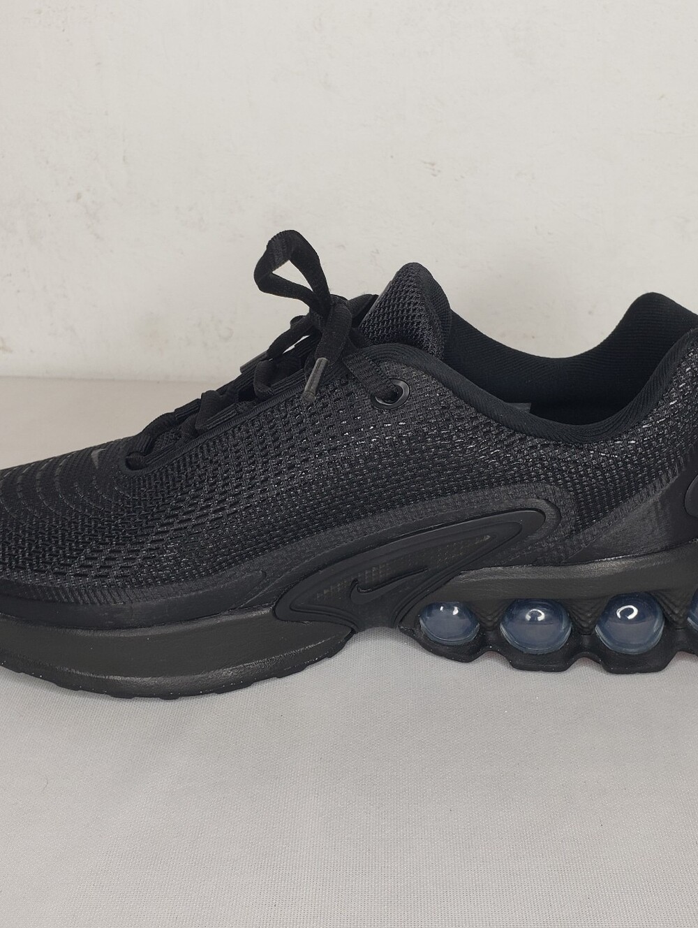 Nike ONE RIGHT SHOE ONLY Kids Black Mesh Air-Cushion Sneakers REPLACEMENT - Picture 3 of 6